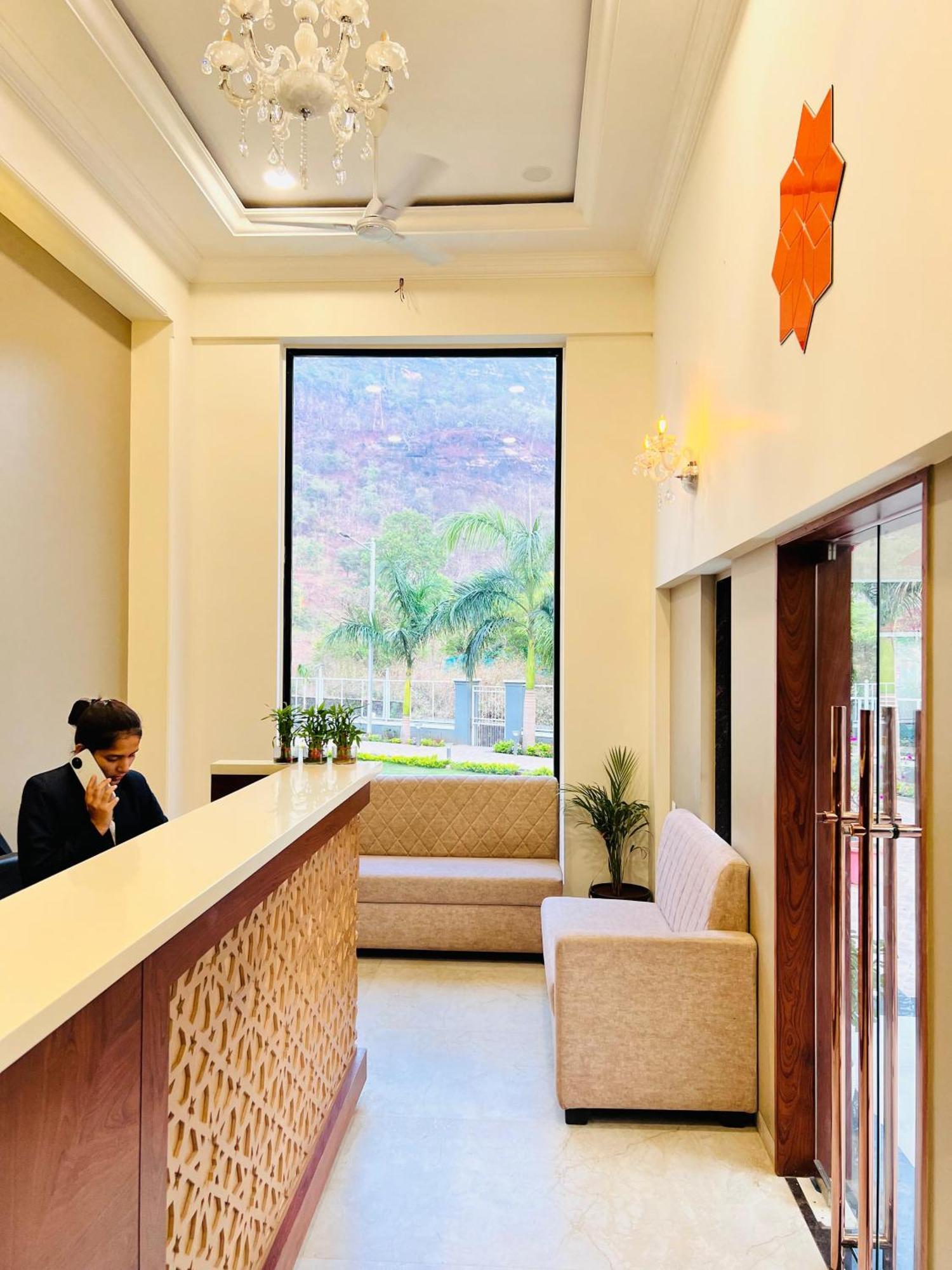 The Grand Leela Resort Khopoli Ngoại thất bức ảnh