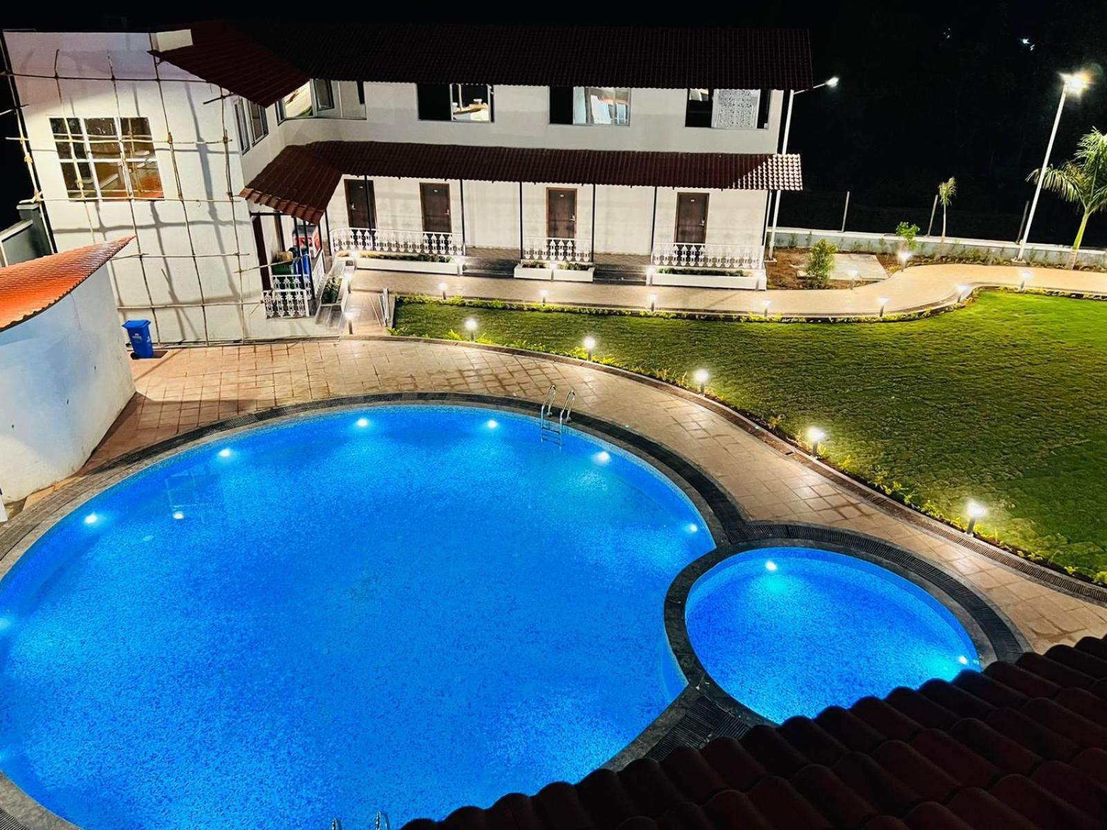 The Grand Leela Resort Khopoli Ngoại thất bức ảnh