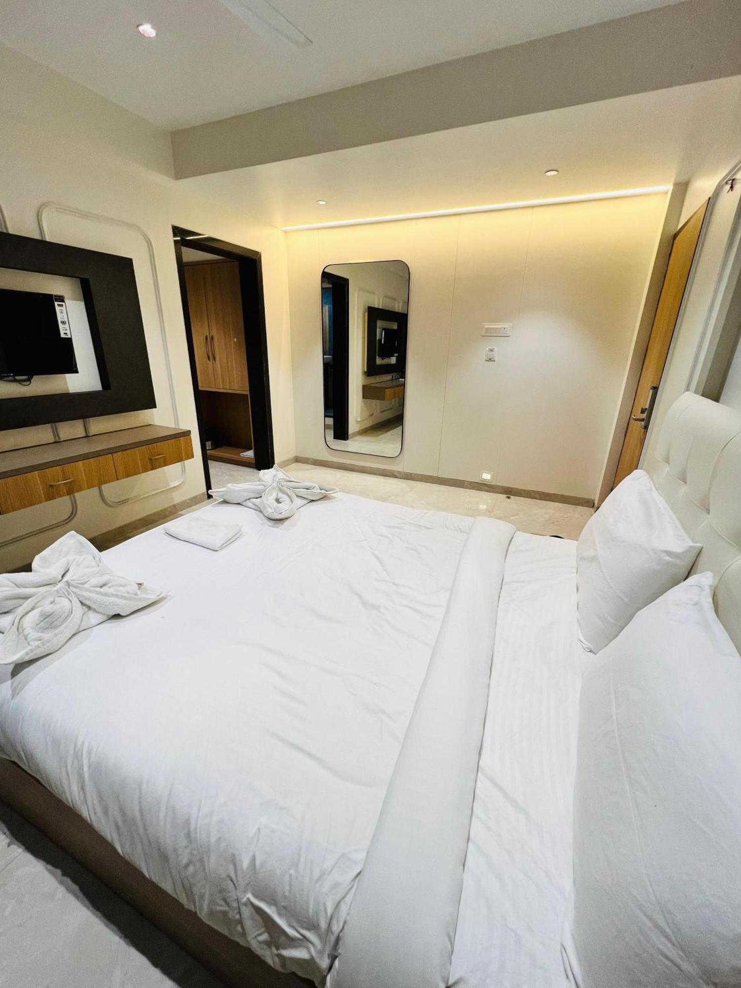 The Grand Leela Resort Khopoli Ngoại thất bức ảnh