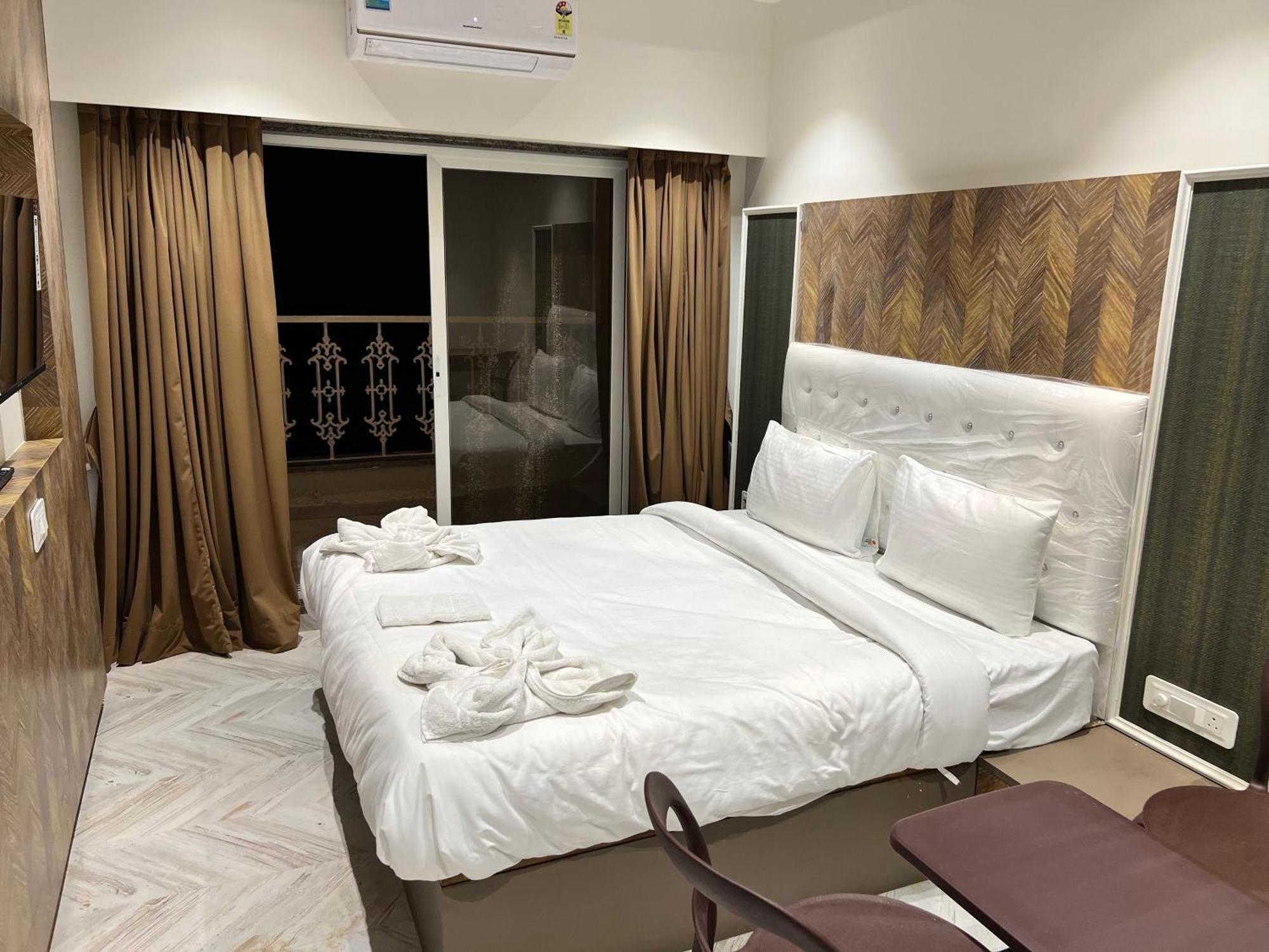 The Grand Leela Resort Khopoli Ngoại thất bức ảnh