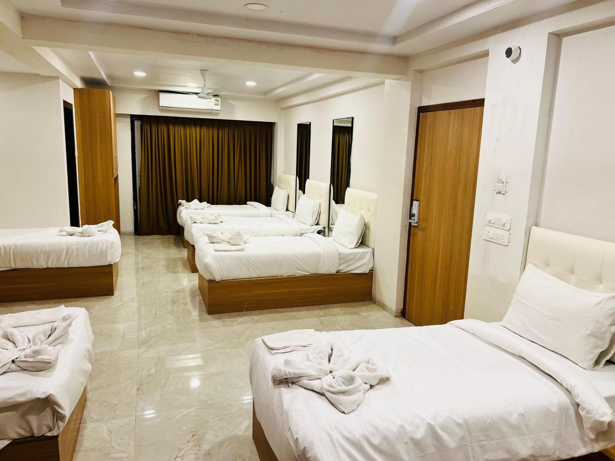 The Grand Leela Resort Khopoli Ngoại thất bức ảnh
